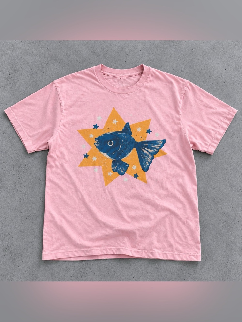 Gildan Fish & Stars Graphic T-Shirt Light Pink Unisex